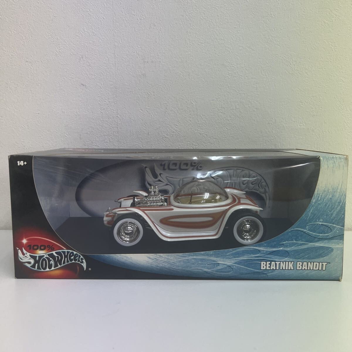HotWheels BEATNIK BANDIT 1/18