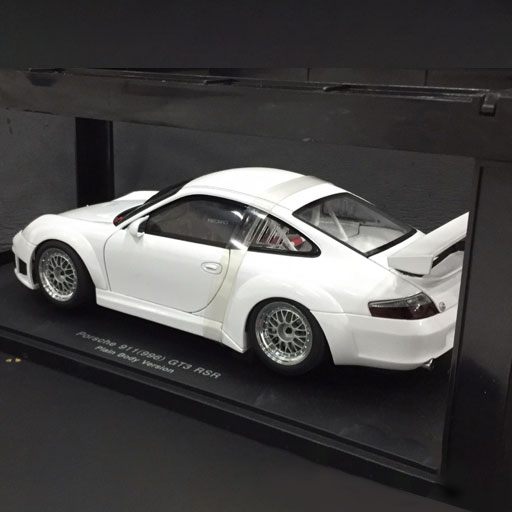 オートアート 1/18 PORSCHE 911 996 GT3 RSR Plain Body Version レーシングカー